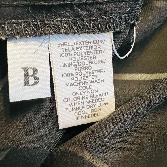 LOFT Women’s Scoop Neck Windowpane Plaid Tank Black White Size Medium - Picture 6 of 6